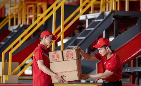 J&T Express tạo cơ hội kinh doanh đa dạng cho cộng đồng qua việc mở rộng điểm thu gom.